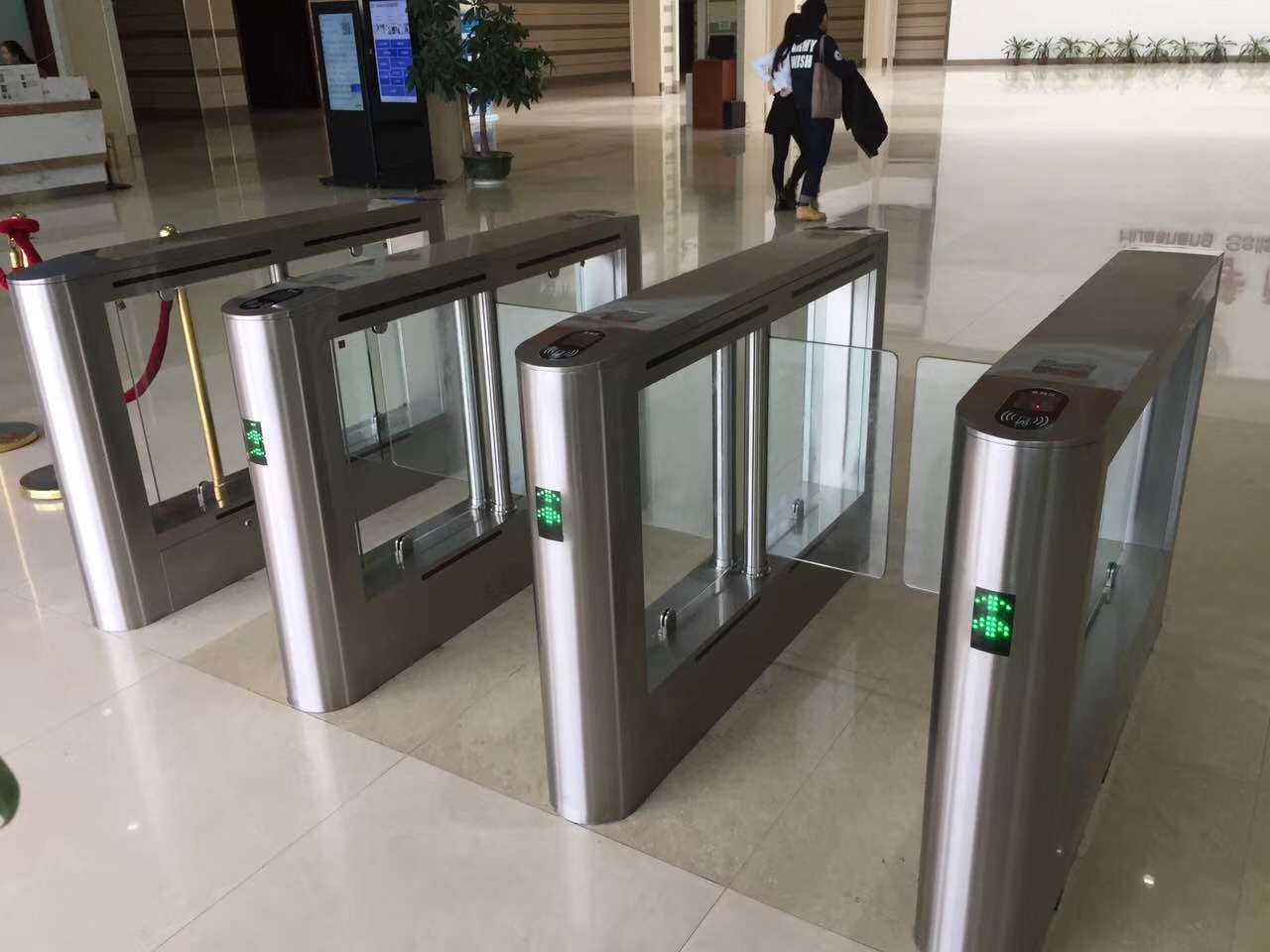 �D���^��ͨ�[�T�T��